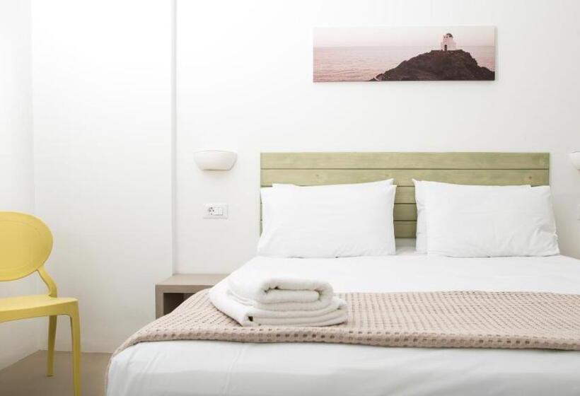 غرفة قياسية مطلّة علي الحديقة, Xerolithia