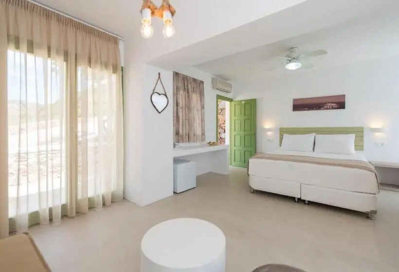 Deluxe Kolmen Hengen Huone, Xerolithia