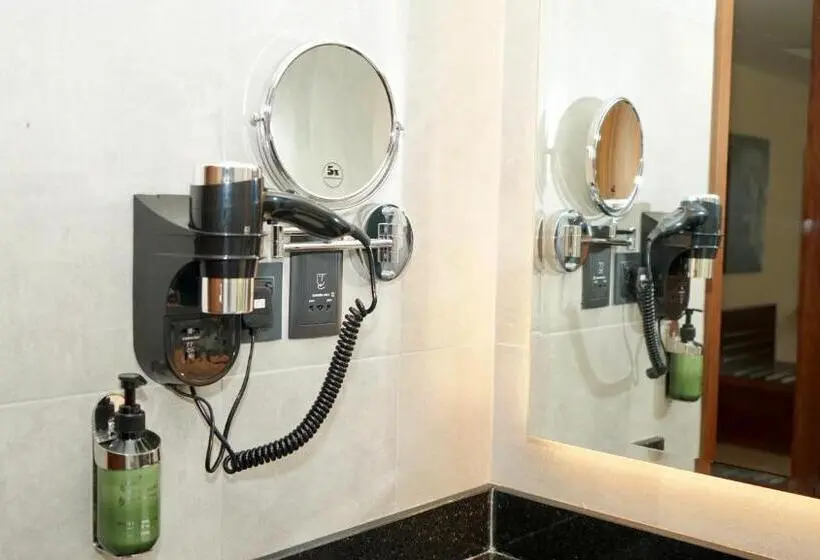 اتاق لوکس, Kyriad Hotel Salalah