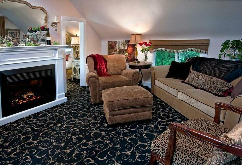 جناح مزود بجاكوزى, Cozy Rose Inn