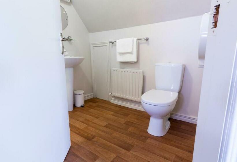 标准间, Lakeland House