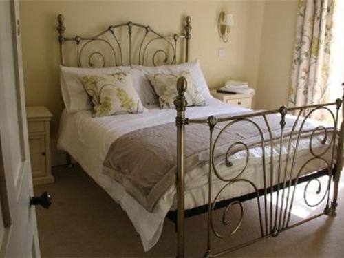 스탠다드 룸, The Saracens Head