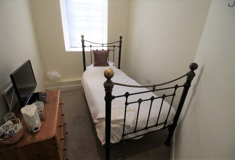 스탠다드 싱글 룸, The Saracens Head