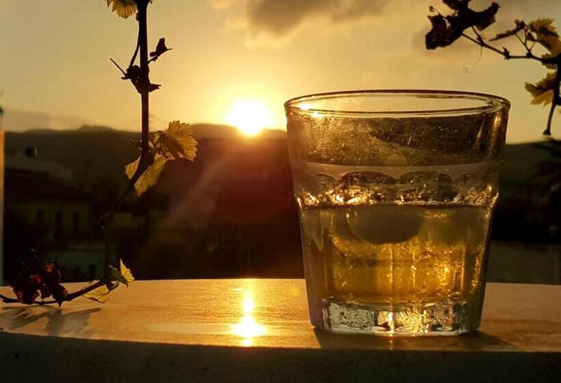 إستوديو قياسى مطل على البحر, Hostel Stylianos Kissamos