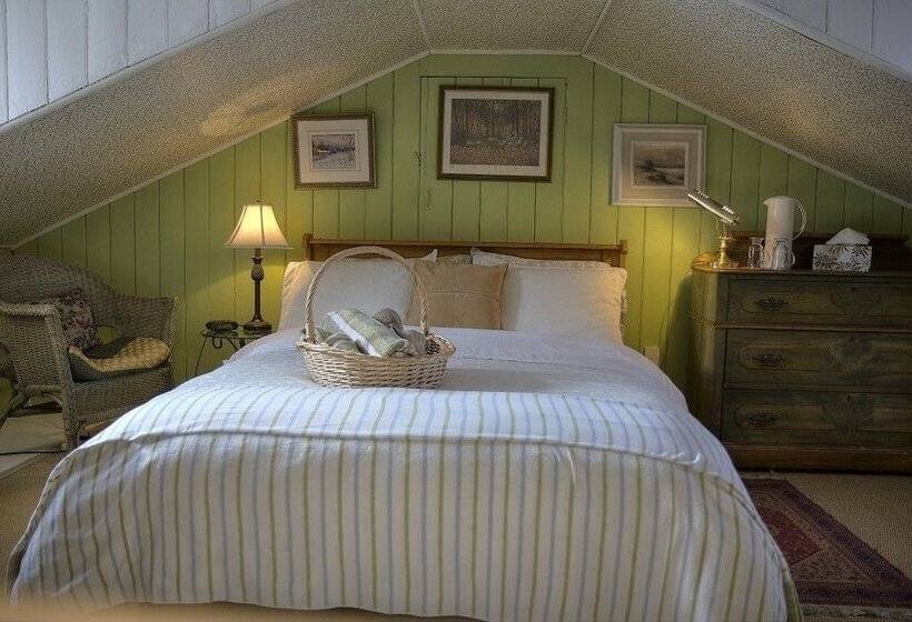 اتاق استاندارد با سرویس بهداشتی مشترک, Au Croissant De Lune