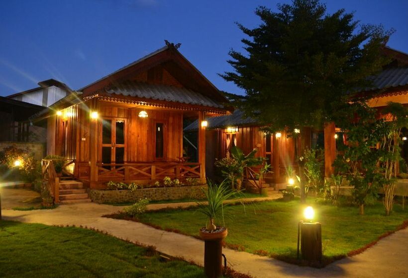 스탠다드 방갈로, Baan Aew Pai