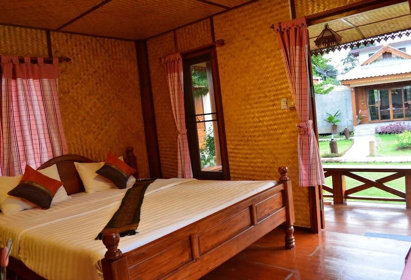 스탠다드 방갈로, Baan Aew Pai