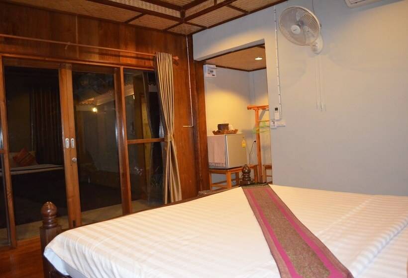 디럭스 방갈로, Baan Aew Pai