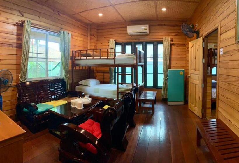 Семейное Бунгало, Baan Soontree Resort