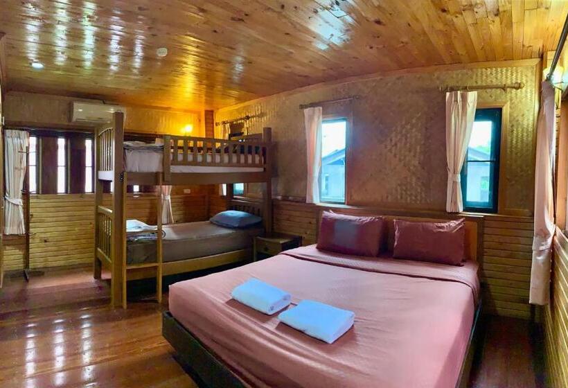 Четырехместный Номер Стандарт, Baan Soontree Resort