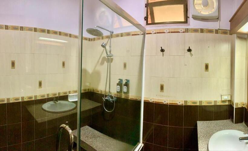 Семейное Бунгало, Baan Soontree Resort