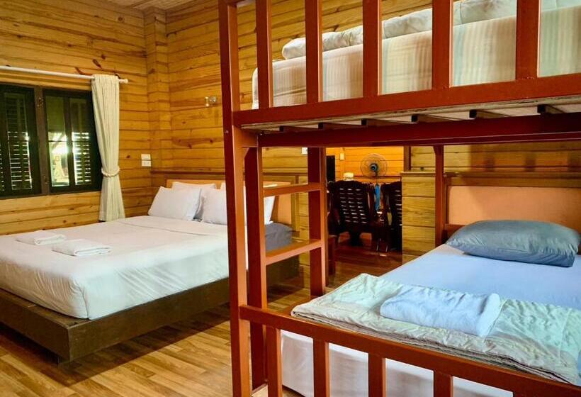 Семейное Бунгало, Baan Soontree Resort