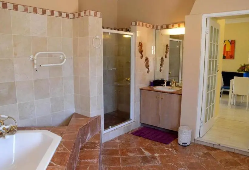 1ベッドルームのデラックスアパートメント, Kleinbosch Lodge