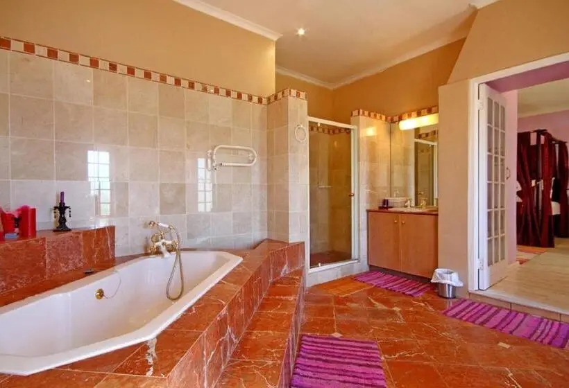 1ベッドルームのデラックスアパートメント, Kleinbosch Lodge