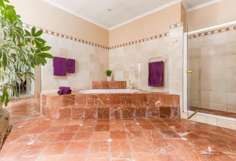 1ベッドルームのデラックスアパートメント, Kleinbosch Lodge
