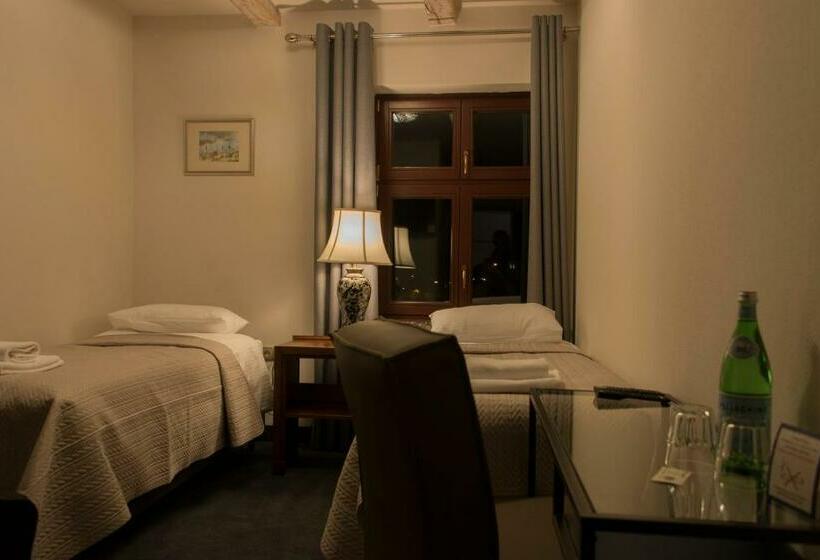 Pokój Basic, Retro B.a. Zientarski