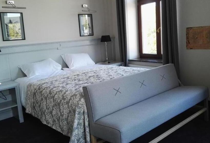 Pokój Standard Trzyosobowy, Retro B.a. Zientarski