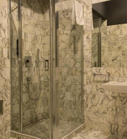 Pokój Standard Trzyosobowy, Retro B.a. Zientarski