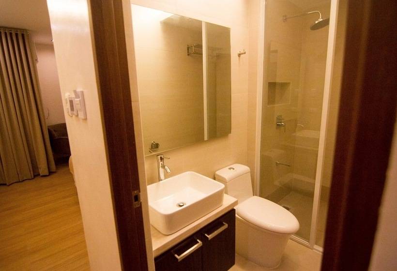 패밀리 스위트, The Reef Hotel And Residences