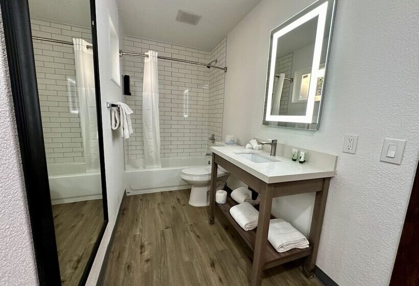 Апартаменты 1 Спальня, Wapiti Self Service Lodge