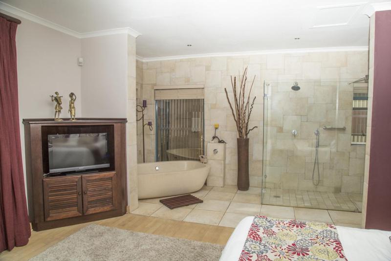 סוויטה, Misty Blue Bed And Breakfast