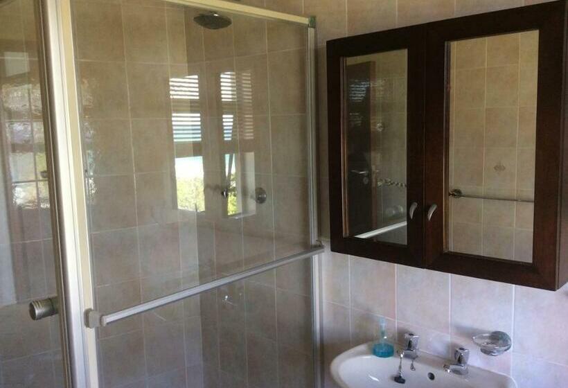 מיטת קינג בסוויטה, Misty Blue Bed And Breakfast