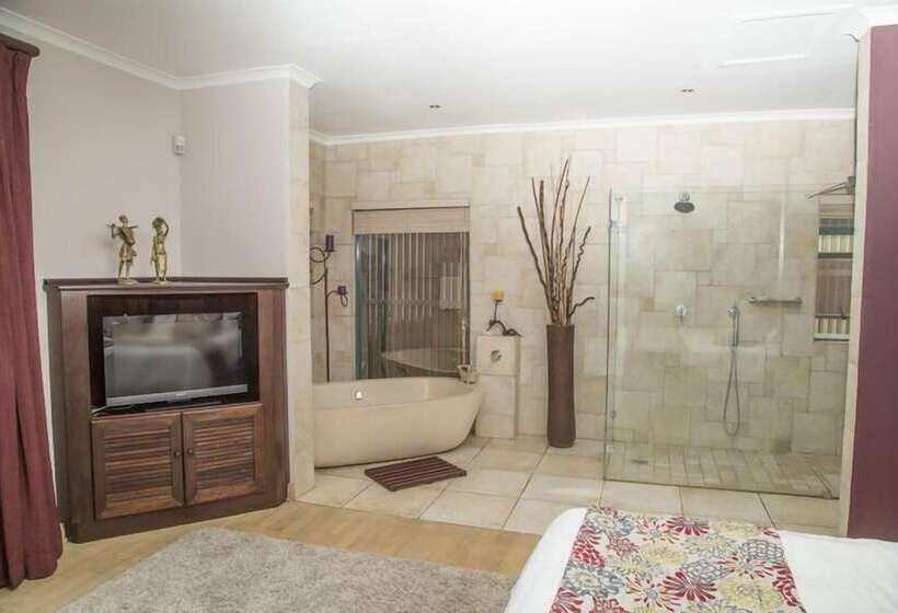 סוויטה, Misty Blue Bed And Breakfast