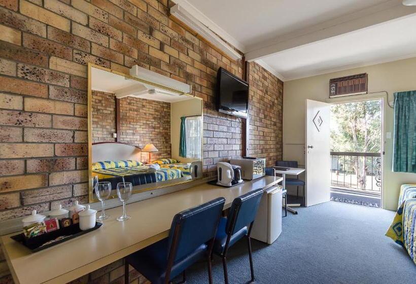 Семейный Номер, Centre Point Midcity Motor Inn