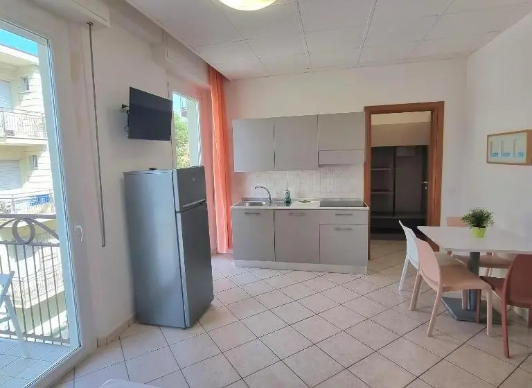 استودیو خانوادگی, Residence Mare