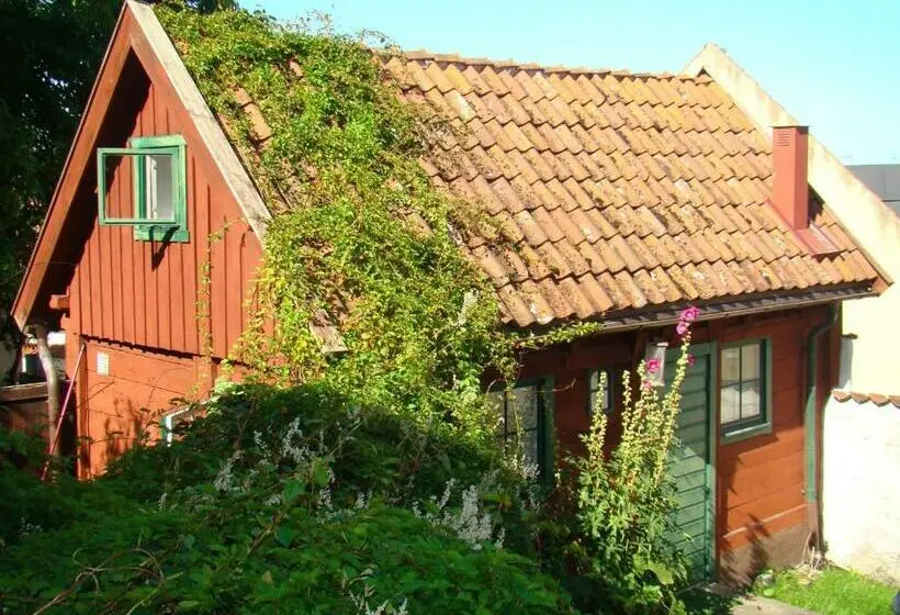 Talo 1 Makuuhuone, Visby Logi & Vandrarhem