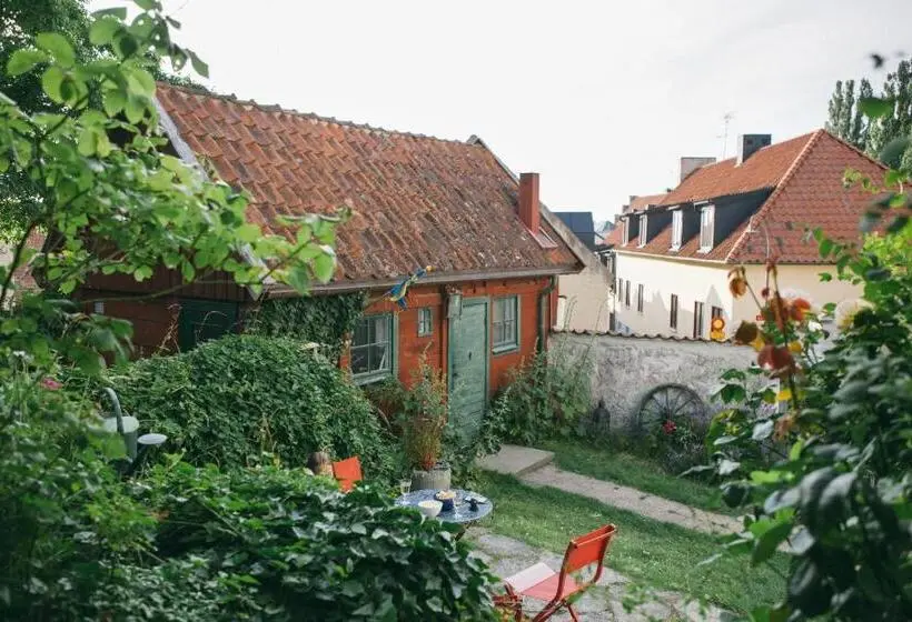 Talo 1 Makuuhuone, Visby Logi & Vandrarhem