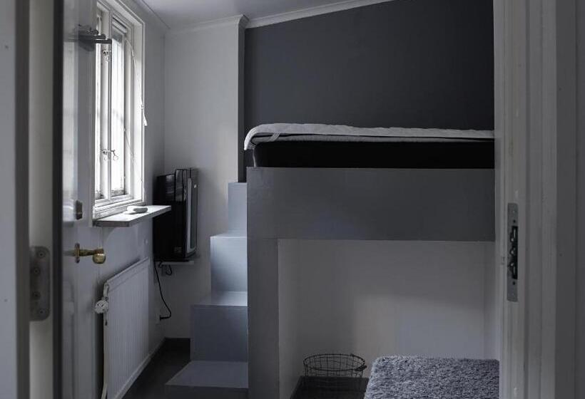 기본 룸 공용 욕실, Visby Logi & Vandrarhem