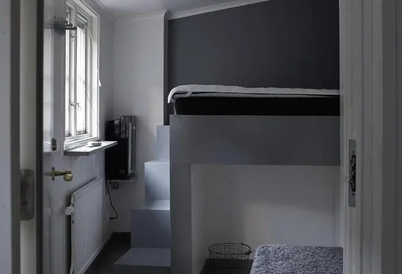 Basic-huone Jaettu Kylpyhuone, Visby Logi & Vandrarhem