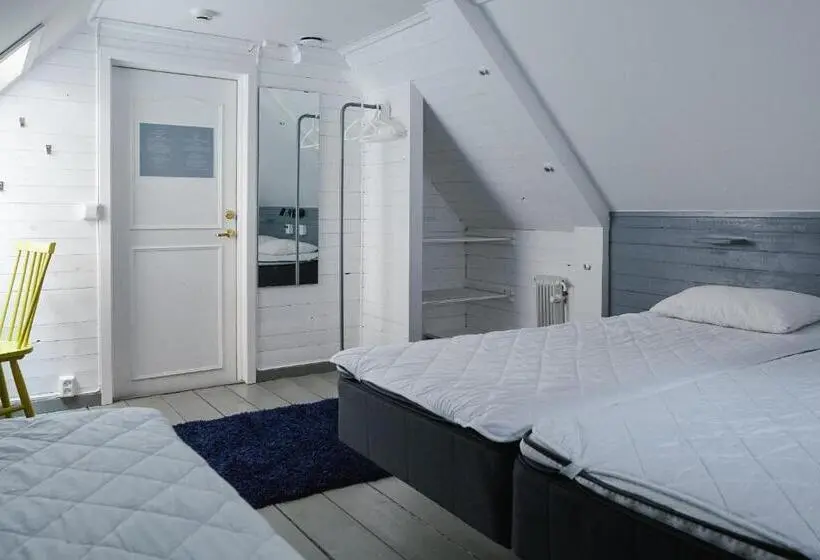Standard Kolmen Hengen Huone, Visby Logi & Vandrarhem