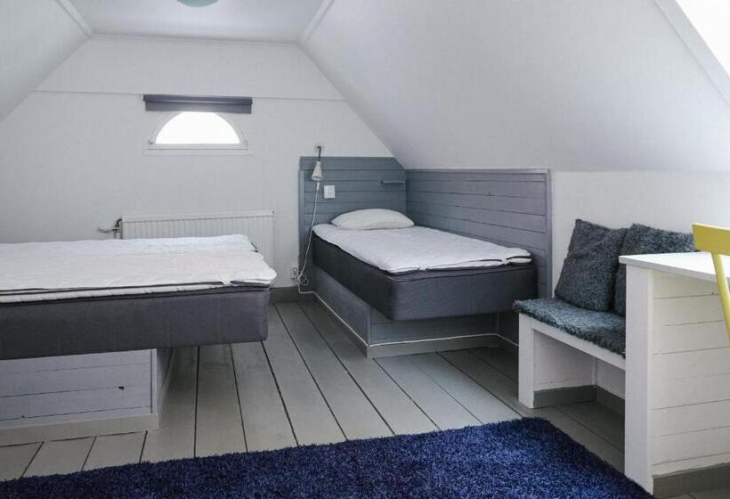 غرفة قياسية ثلاثية, Visby Logi & Vandrarhem