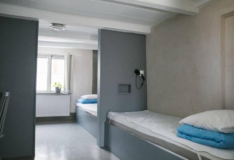 스탠다드 트리픔 룸 공동욕실, Visby Logi & Vandrarhem