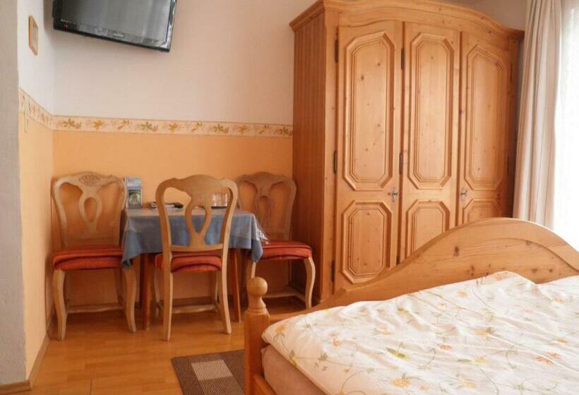 Pokój Standard Trzyosobowy, B&b Haus Seethaler   Kein