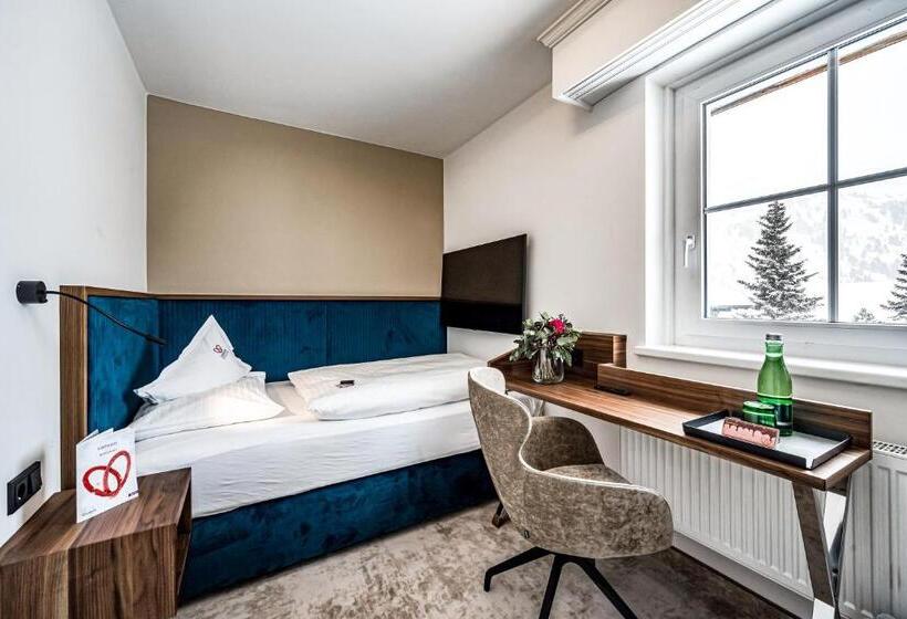 חדר סטנדרט יחיד, Superior Hotel Edelweiss