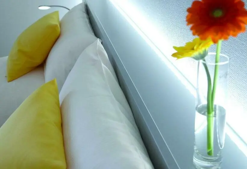 Standardzimmer, Amel Mitte