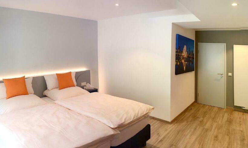 חדר סטנדרט עם מרפסת, Amel Mitte