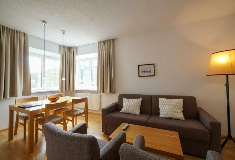 2 Bedroom Suite, Berghof
