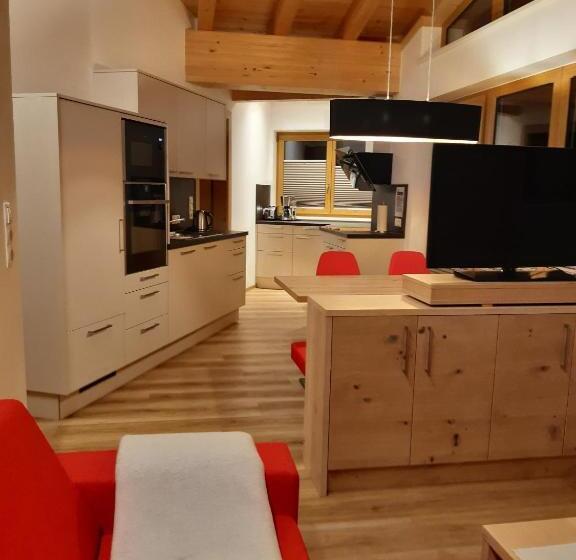 ２ベッドルームアパートメント, Bruno