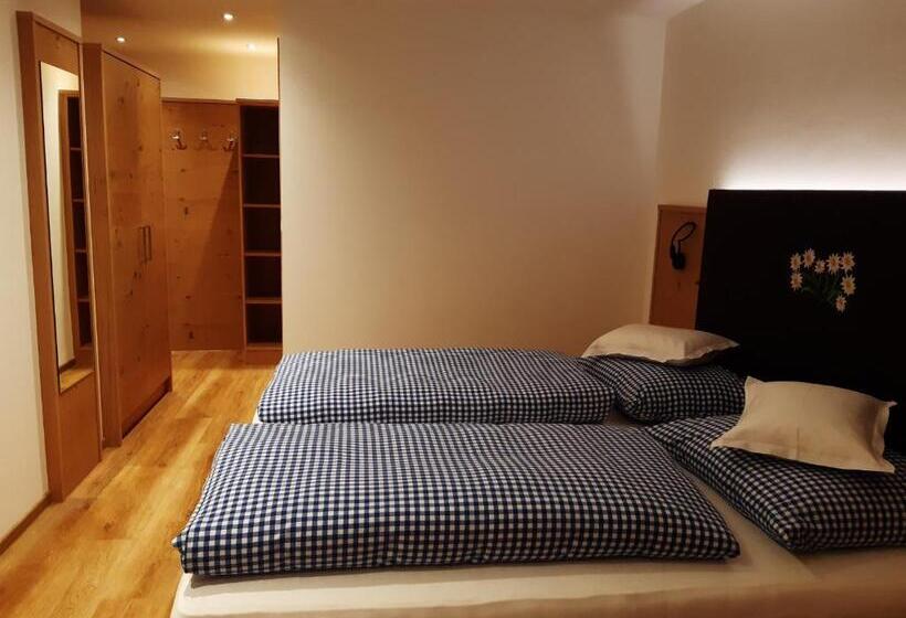 ２ベッドルームアパートメント, Bruno