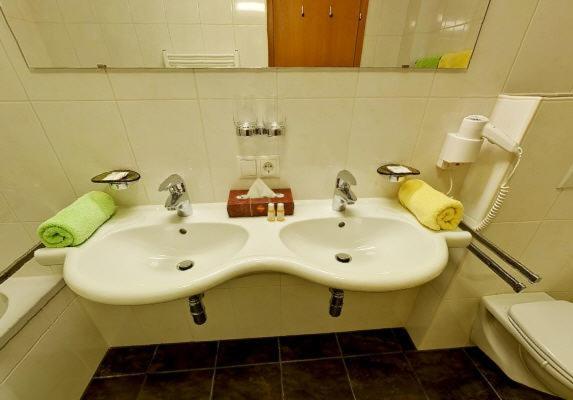 ジュニアスイート, Bruno