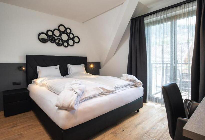 سوییت خانوادگی, Das Marent