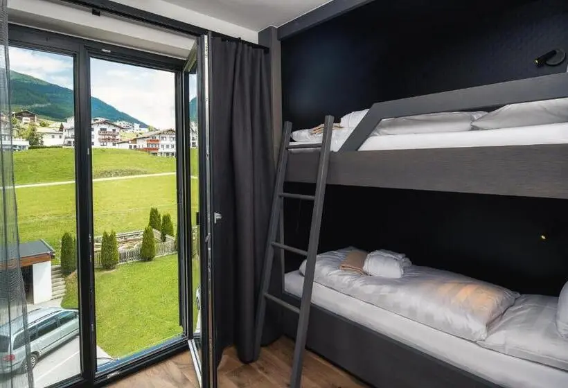 Suite Familiar, Das Marent