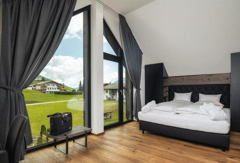 سوییت اجرایی, Das Marent