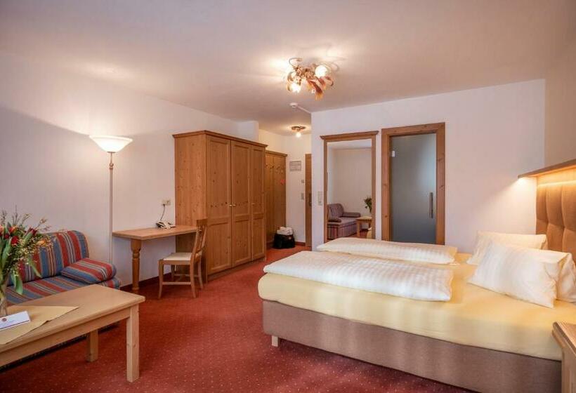 Номер Стандарт с Балконом, Kroneck