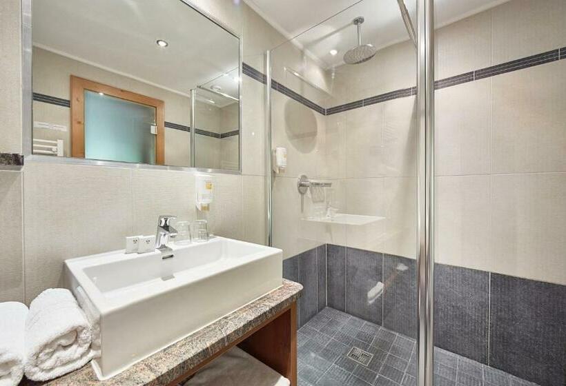 Апартаменты 1 Спальня с Балконом, Kroneck