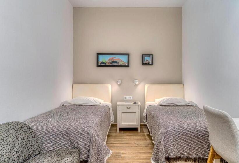 Номер Стандарт, Manto